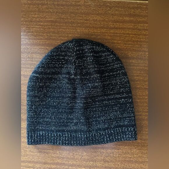 Covington gloves & beanie set - Picture 6 of 6